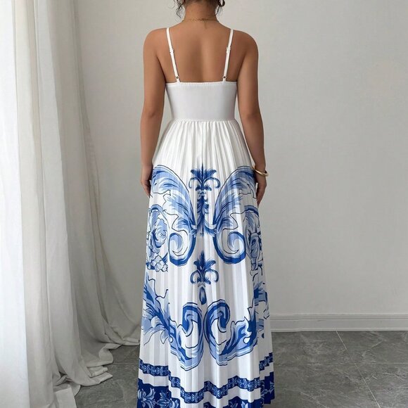 Blue And White Boho Women's Printed V-Neck Ruched Flared Hem Dress - Picture 2 of 6